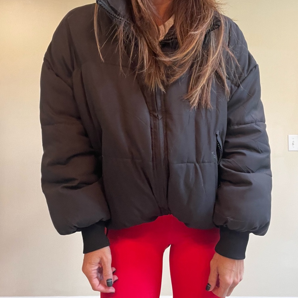 Women's Black Puffer Jacket